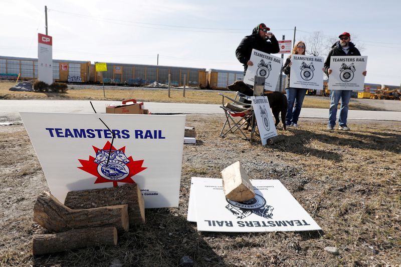 Canada moves quickly to end rail shutdown; CN, CPKC prepare to resume services